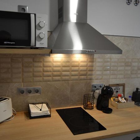 Greco 8 Hotel Саррия Екстериор снимка